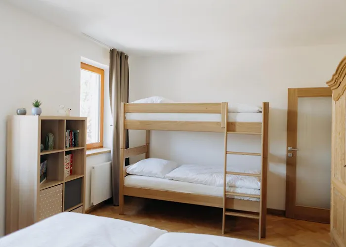 Familyvilla, New 4 Luxury Big Apartments, Parking Апартаменты Прага