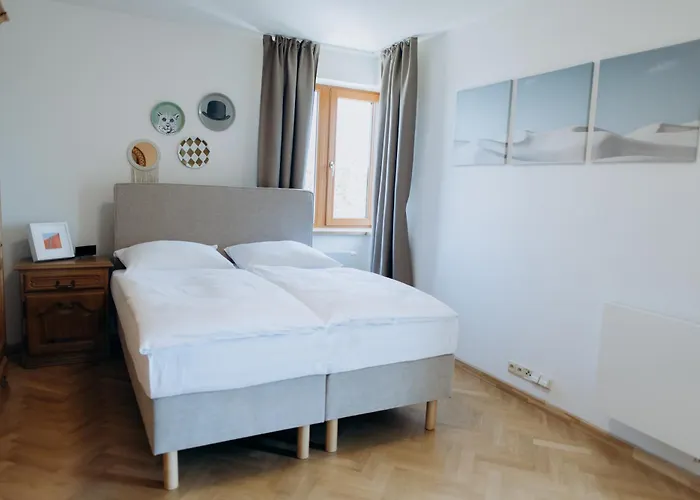 Familyvilla, New 4 Luxury Big Apartments, Parking