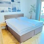 Familyvilla, New 4 Luxury Big Apartments, Parking