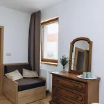 Lejlighed Familyvilla, New 4 Luxury Big Apartments, Parking Prag