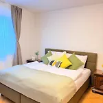 Familyvilla, New 4 Luxury Big Apartments, Parking Lejlighed Prag