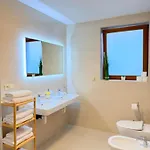 Familyvilla, New 4 Luxury Big Apartments, Parking * Prag
