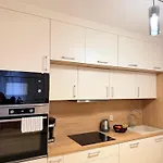 Familyvilla, New 4 Luxury Big Apartments, Parking Lejlighed