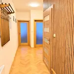 Familyvilla, New 4 Luxury Big Apartments, Parking Lejlighed