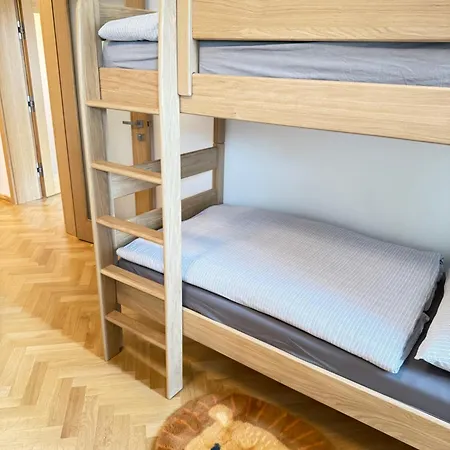 Familyvilla, New 4 Luxury Big Apartments, Parking Apartament