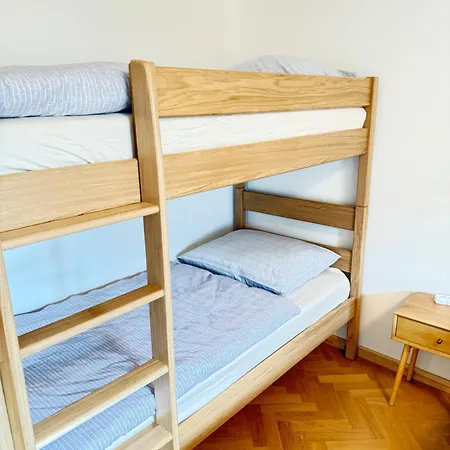 Familyvilla, New 4 Luxury Big Apartments, Parking