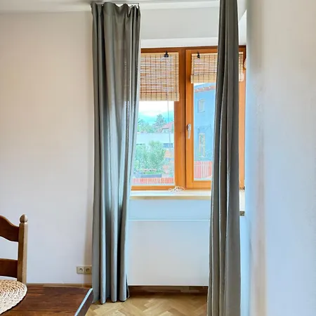 Familyvilla, New 4 Luxury Big Apartments, Parking