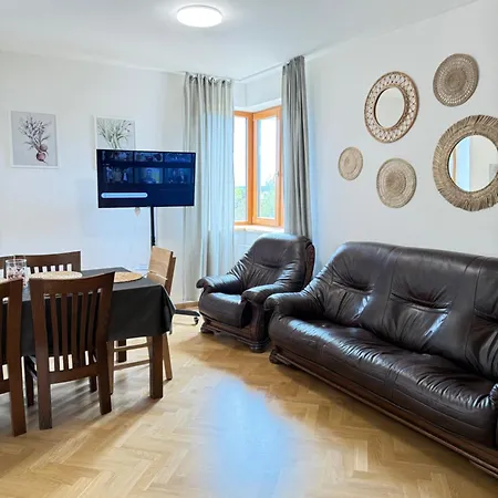 Apartment Familyvilla, New 4 Luxury Big Apartments, Parking