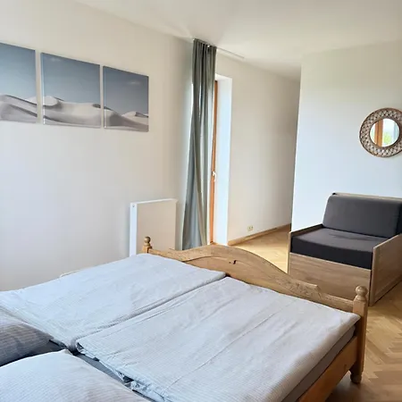 Familyvilla, New 4 Luxury Big Apartments, Parking * Prague