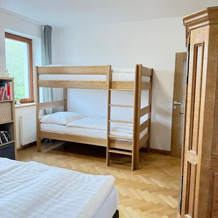 Familyvilla, New 4 Luxury Big Apartments, Parking * Prague