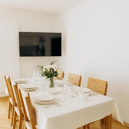 Familyvilla, New 4 Luxury Big Apartments, Parking Lejlighed
