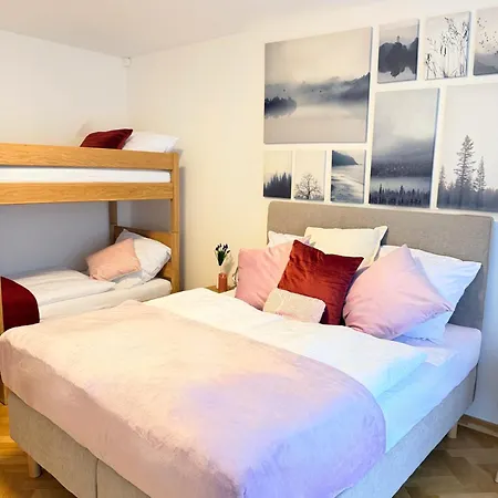 Familyvilla, New 4 Luxury Big Apartments, Parking Appartement Prague