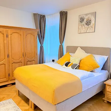 Familyvilla, New 4 Luxury Big Apartments, Parking Prague