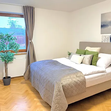 Familyvilla, New 4 Luxury Big Apartments, Parking Appartement *