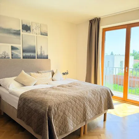Familyvilla, New 4 Luxury Big Apartments, Parking Lejlighed