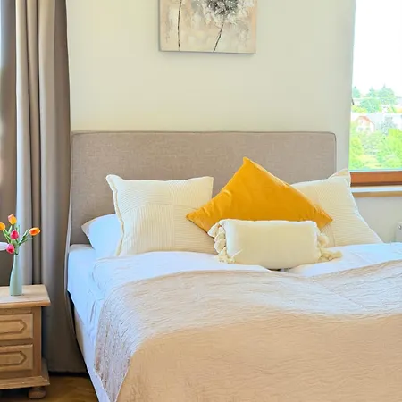 Familyvilla, New 4 Luxury Big Apartments, Parking