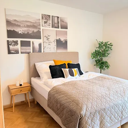 Familyvilla, New 4 Luxury Big Apartments, Parking