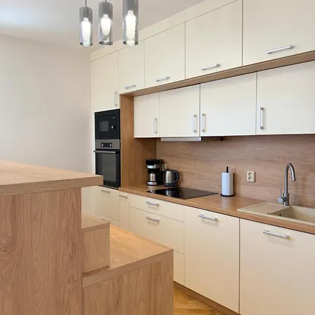 Familyvilla, New 4 Luxury Big Apartments, Parking Lejlighed
