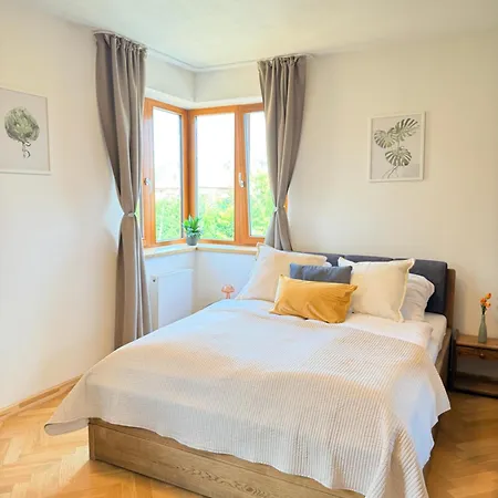 Familyvilla, New 4 Luxury Big Apartments, Parking Lejlighed Prag