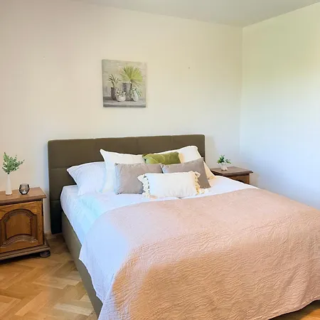 Lejlighed Familyvilla, New 4 Luxury Big Apartments, Parking