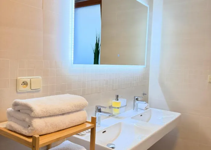 Familyvilla, New 4 Luxury Big Apartments, Parking