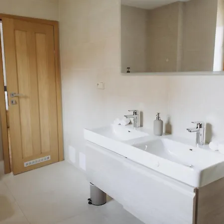 Apartament Familyvilla, New 4 Luxury Big Apartments, Parking Praga