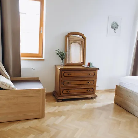 Familyvilla, New 4 Luxury Big Apartments, Parking *