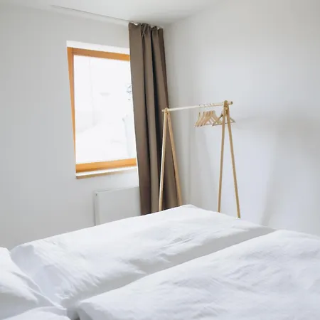 Familyvilla, New 4 Luxury Big Apartments, Parking Praga