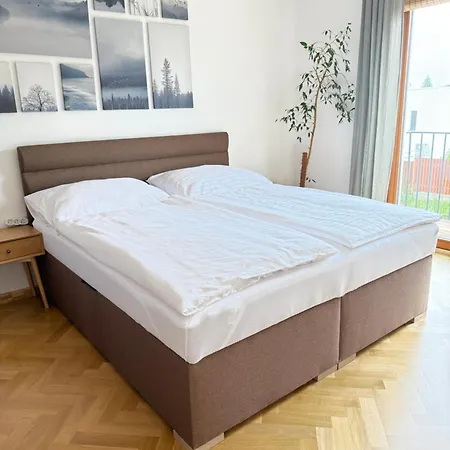 Apartament Familyvilla, New 4 Luxury Big Apartments, Parking Praga