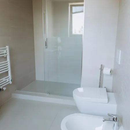 Familyvilla, New 4 Luxury Big Apartments, Parking Apartament Praga