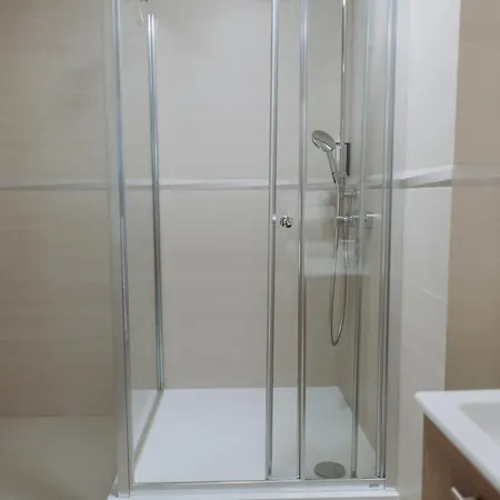 Familyvilla, New 4 Luxury Big Apartments, Parking Apartament