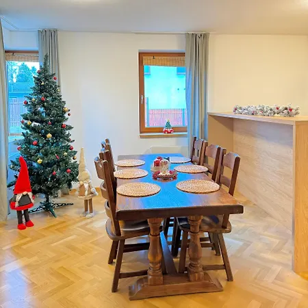 Familyvilla, New 4 Luxury Big Apartments, Parking Apartament *