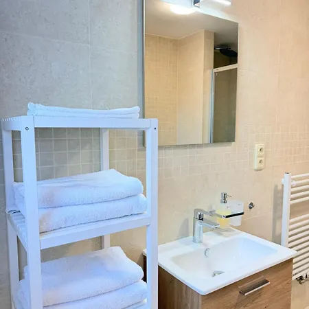 Familyvilla, New 4 Luxury Big Apartments, Parking