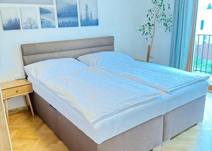 Familyvilla, New 4 Luxury Big Apartments, Parking