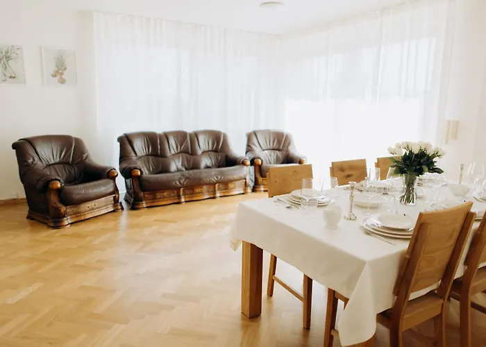 Daire Familyvilla, New 4 Luxury Big Apartments, Parking Prag