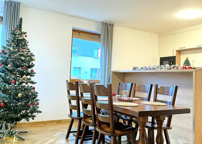 Familyvilla, New 4 Luxury Big Apartments, Parking Πράγα