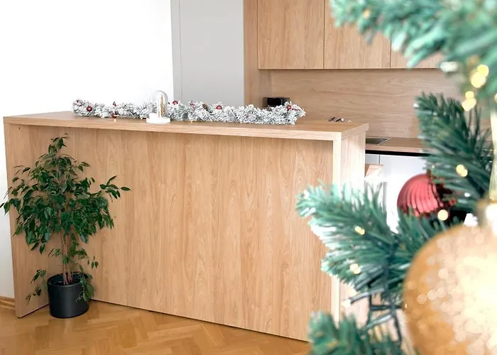 Familyvilla, New 4 Luxury Big Apartments, Parking * Πράγα